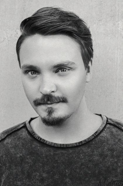 Сериалы и фильмы с Роопе Салминен в качестве 720, 1080 Hd на Эмбликс Подборка фильмов с Роопе Салминен online на Emblix
