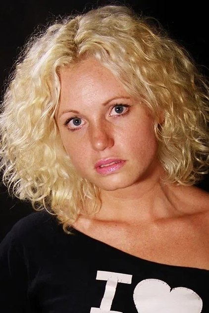 Сериалы и фильмы с Элли Черч в качестве 720, 1080 Hd на Эмбликс Подборка фильмов с Элли Черч online на Emblix