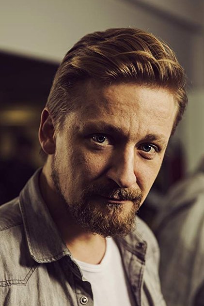 Сериалы и фильмы с Кристофер Гуммерус в качестве 720, 1080 Hd на Эмбликс Подборка фильмов с Кристофер Гуммерус online на Emblix