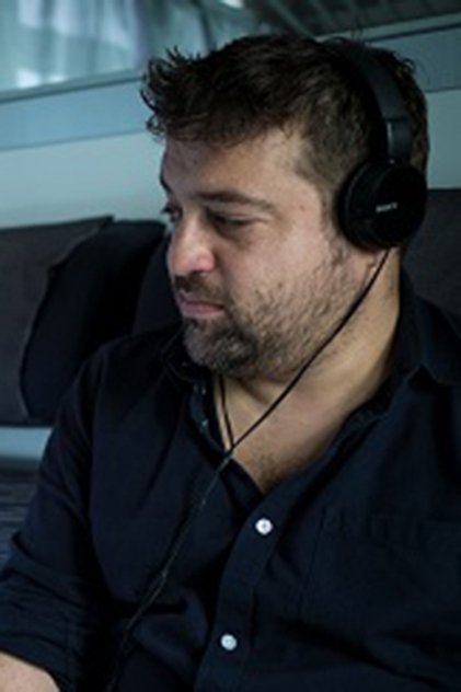 Сериалы и фильмы с Эмануэле Скаринджи в качестве 720, 1080 Hd на Эмбликс Подборка фильмов с Эмануэле Скаринджи online на Emblix