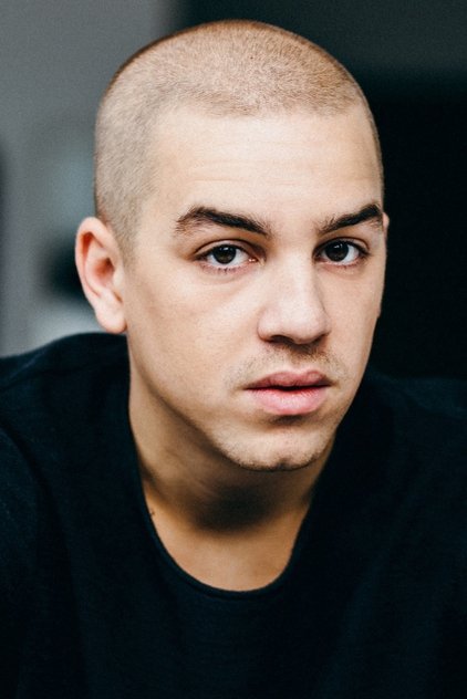 Сериалы и фильмы с Antoine Pilon в качестве 720, 1080 Hd на Эмбликс Подборка фильмов с Antoine Pilon online на Emblix