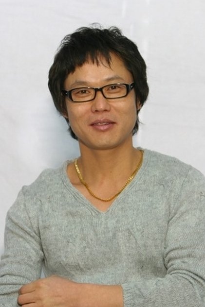 Сериалы и фильмы с Yun Yeong-keol в качестве 720, 1080 Hd на Эмбликс Подборка фильмов с Yun Yeong-keol online на Emblix