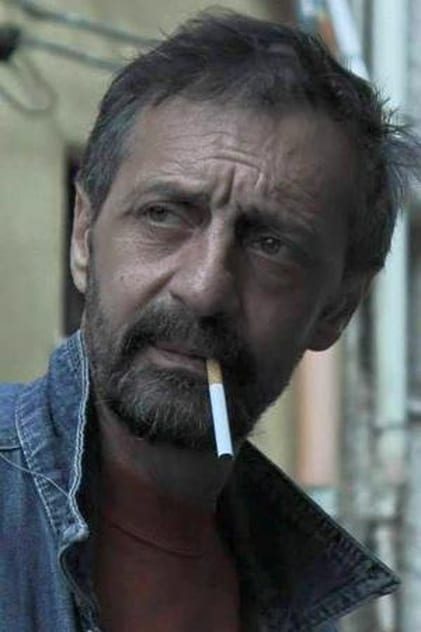 Сериалы и фильмы с Лудовико Кальдарера в качестве 720, 1080 Hd на Эмбликс Подборка фильмов с Лудовико Кальдарера online на Emblix