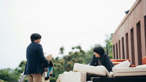 Первый поцелуй кадр 6 в качестве на Эмбликс Первый поцелуй кадр 6 онлайн-кинотеатр Эмбликс