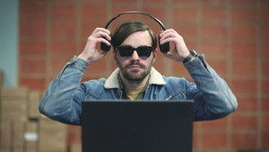 Слепой Шерлок кадр 2 на emblix online Слепой Шерлок кадр 2 на Эмбликс в Hd