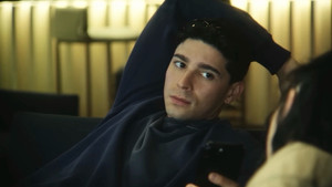 Момент кадр 10 в качестве на Эмбликс Момент кадр 10 онлайн-кинотеатр Эмбликс