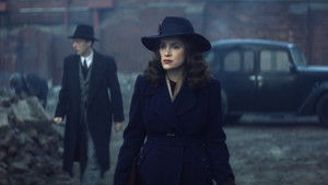 Острые козырьки: Бессмертный человек кадр 25 в качестве на Эмбликс Острые козырьки: Бессмертный человек кадр 25 онлайн-кинотеатр Эмбликс