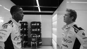 F1 кадр 92 в качестве на Эмбликс F1 кадр 92 онлайн-кинотеатр Эмбликс