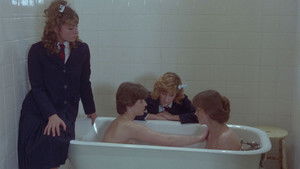 Английское воспитание кадр 3 в качестве на Эмбликс Английское воспитание кадр 3 онлайн-кинотеатр Эмбликс