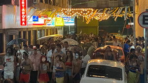 Секретный агент кадр 28 в качестве на Эмбликс Секретный агент кадр 28 онлайн-кинотеатр Эмбликс