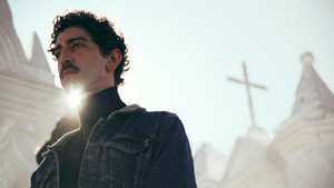 Сын тысячи отцов кадр 7 в качестве на Эмбликс Сын тысячи отцов кадр 7 онлайн-кинотеатр Эмбликс