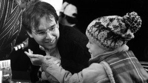 Один дома кадр 50 в качестве на Эмбликс Один дома кадр 50 онлайн-кинотеатр Эмбликс