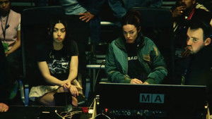 Момент кадр 6 в качестве на Эмбликс Момент кадр 6 онлайн-кинотеатр Эмбликс