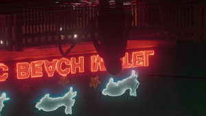 Не спать до тех пор, пока кадр 5 в качестве на Эмбликс Не спать до тех пор, пока кадр 5 онлайн-кинотеатр Эмбликс