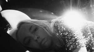 Не ждите слишком много от конца света кадр 2 в качестве на Эмбликс Не ждите слишком много от конца света кадр 2 онлайн-кинотеатр Эмбликс