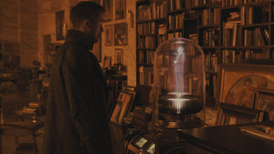 Бегущий по лезвию 2049 кадр 134 в качестве на Эмбликс Бегущий по лезвию 2049 кадр 134 онлайн-кинотеатр Эмбликс