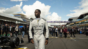 F1 кадр 91 в качестве на Эмбликс F1 кадр 91 онлайн-кинотеатр Эмбликс