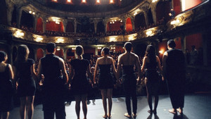 Жёлтые письма кадр 7 в качестве на Эмбликс Жёлтые письма кадр 7 онлайн-кинотеатр Эмбликс