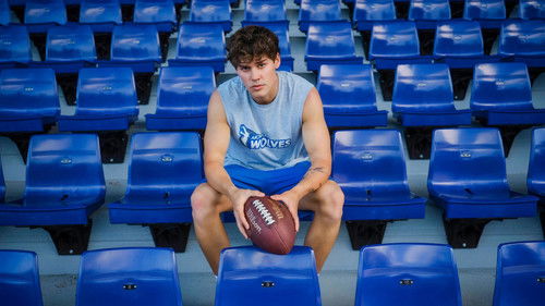 Коллекция всех эпизодов Sidelined: The QB and Me онлайн на Эмбликс