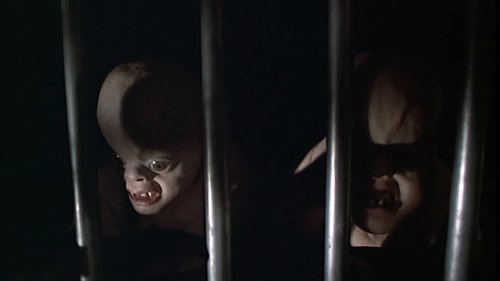 Коллекция всех эпизодов Оно живо онлайн на Эмбликс