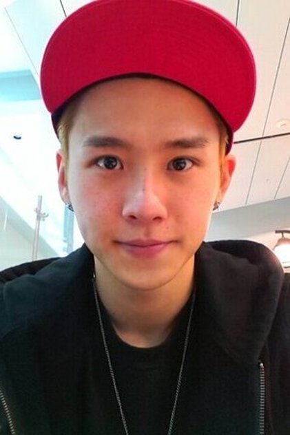 Подборка фильмов с Kwon Young-deuk online на Emblix