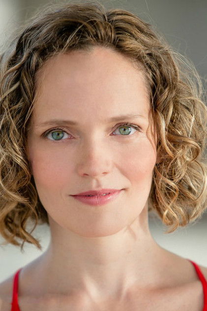 Подборка фильмов с Ли Кёрни online на Emblix