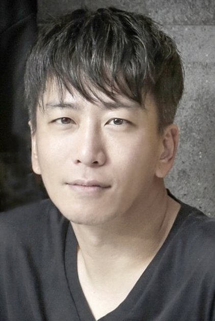 Подборка фильмов с 송용식 online на Emblix