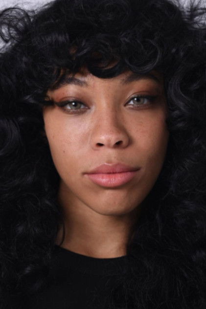 Подборка фильмов с Кира Плиз online на Emblix