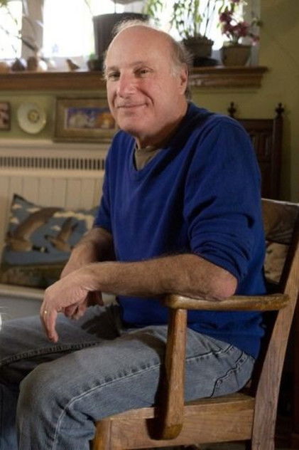 Подборка фильмов с Шелдон Коэн online на Emblix