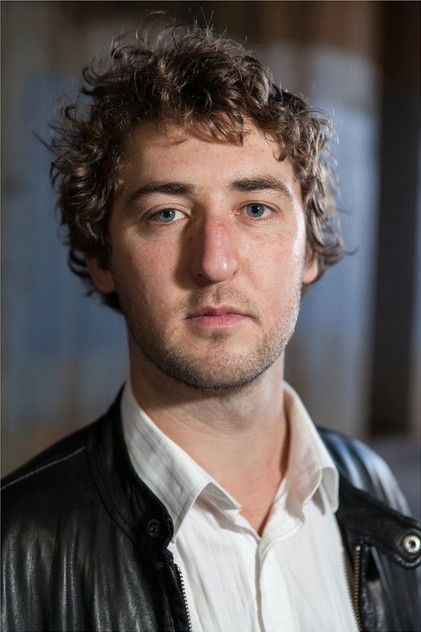 Подборка фильмов с Мэтт Бертон online на Emblix