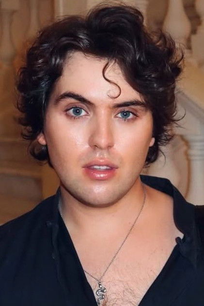 Подборка фильмов с Zachary Hourihane online на Emblix