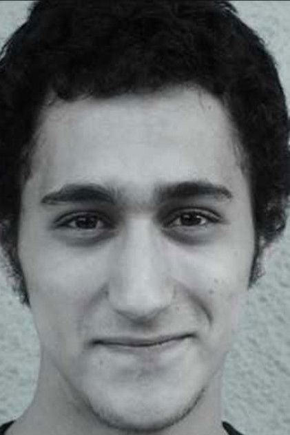 Подборка фильмов с Efe Çetinel online на Emblix