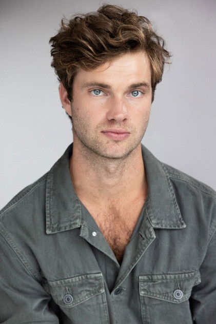 Подборка фильмов с Luke Volker online на Emblix