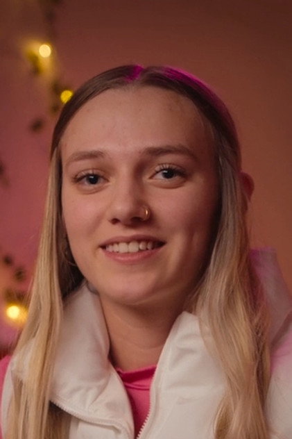 Подборка фильмов с Лорин Ликари online на Emblix