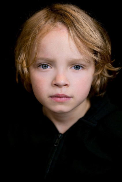 Подборка фильмов с Artie Wilkinson-Hunt online на Emblix