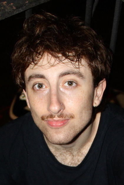 Подборка фильмов с Cormac Fingeret online на Emblix