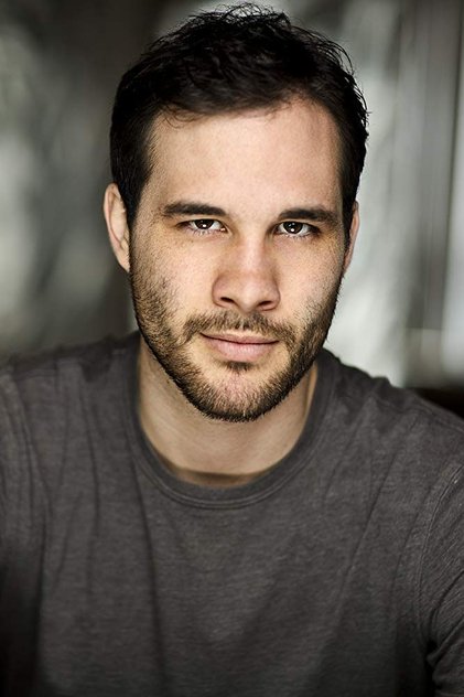 Подборка фильмов с Ричард Вельтри online на Emblix