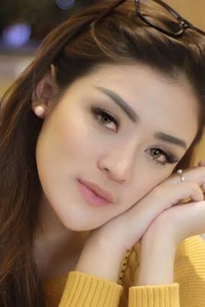 Подборка фильмов с Sylvia Genpati online на Emblix