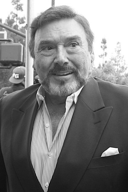 Подборка фильмов с Joseph Mascolo online на Emblix