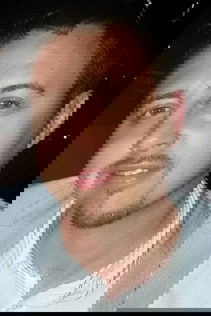 Подборка фильмов с Stephen Hintz online на Emblix