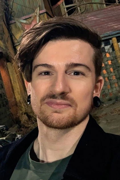 Подборка фильмов с 8-BitRyan online на Emblix