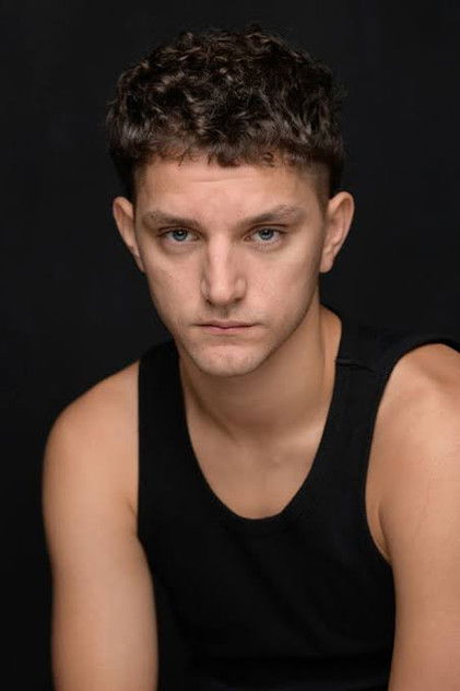 Подборка фильмов с Андер Ровира online на Emblix