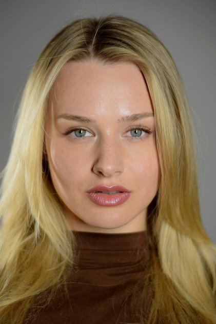 Подборка фильмов с Elizabeth Zacero online на Emblix
