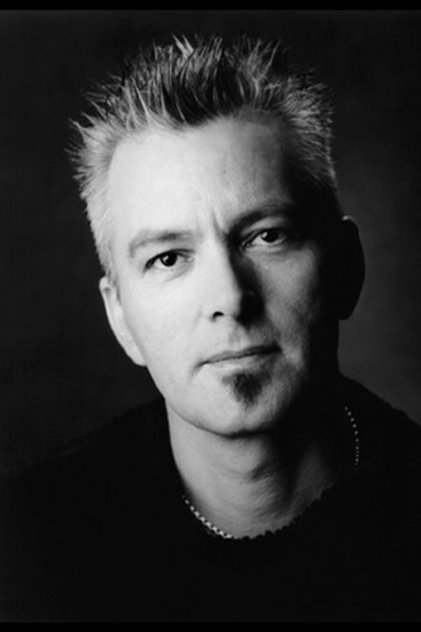 Подборка фильмов с Simon Holden online на Emblix