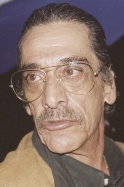 Подборка фильмов с Roberto 'El Flaco' Guzmán online на Emblix