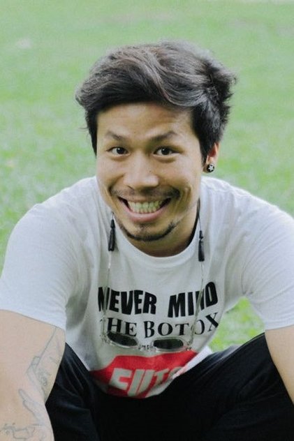 Подборка фильмов с Chaiwat Chartsuriyakiat online на Emblix