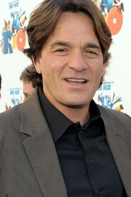 Подборка фильмов с Тони Селла online на Emblix