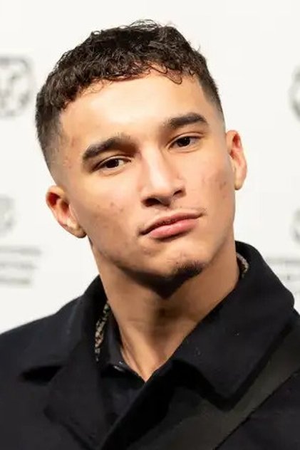 Подборка фильмов с Усама Ахаммуд online на Emblix