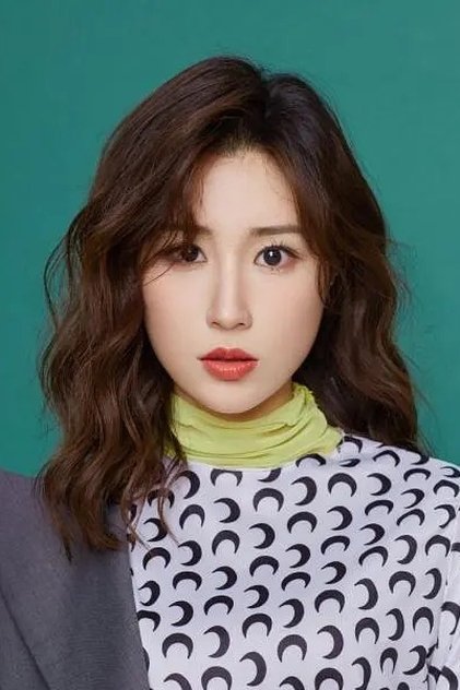 Подборка фильмов с Хуа Вэнь online на Emblix