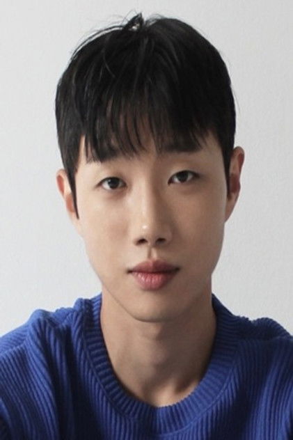 Подборка фильмов с Чхве Джиу online на Emblix